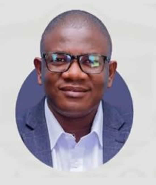 Meja Michael Moyo (ADE)